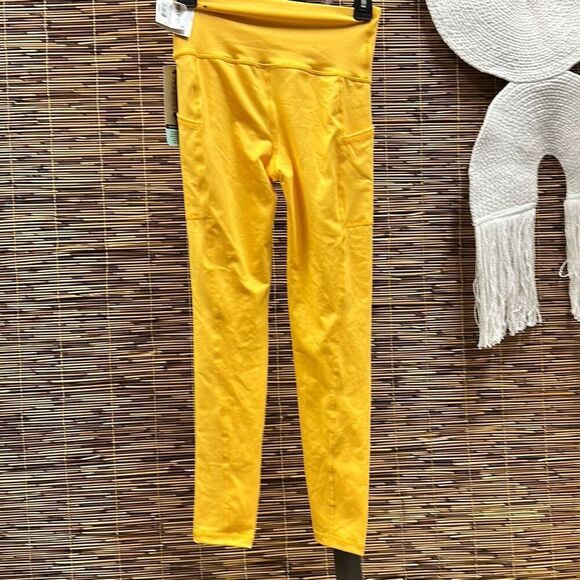 ID Ideology Women's Compression High-Waist Side-Pocket 7/8 Length Leggings, Size - Picture 2 of 3